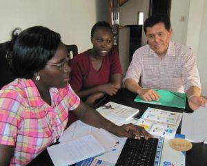 Consulting with the marketing and sales team of Editions PBA, an IFES-related publisher, in Benin.